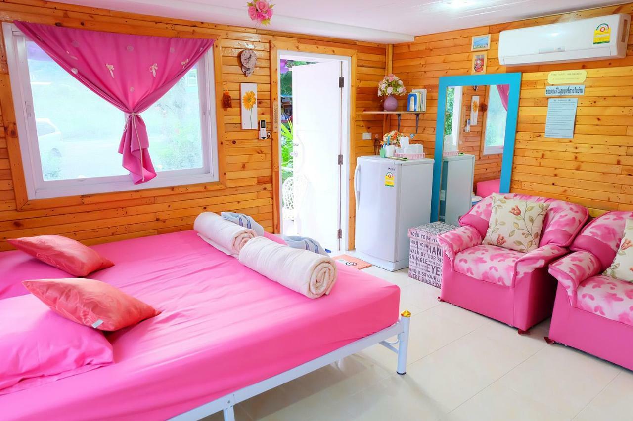 A Houses Homestay 呵叻 外观 照片